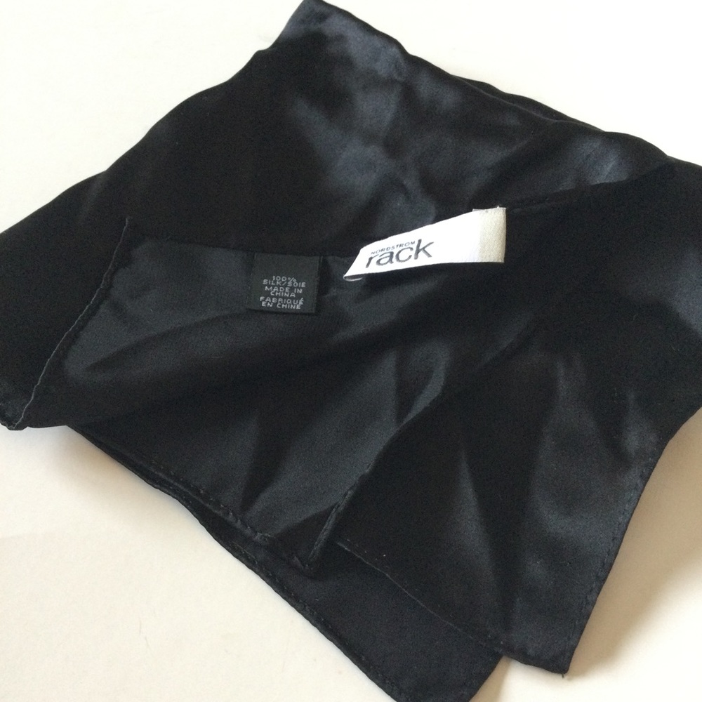 NORDSTROM RACK MENS POCKET SQUARE 100% SILK BLACK NWOT